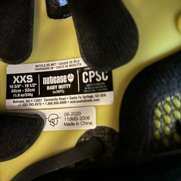 Vibrant Drip Design Kids Helmet - Picture 3 of 3